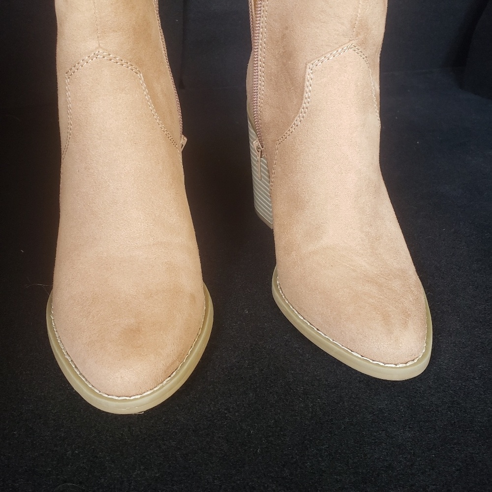 EXPRESS booties - Picture 3 of 4